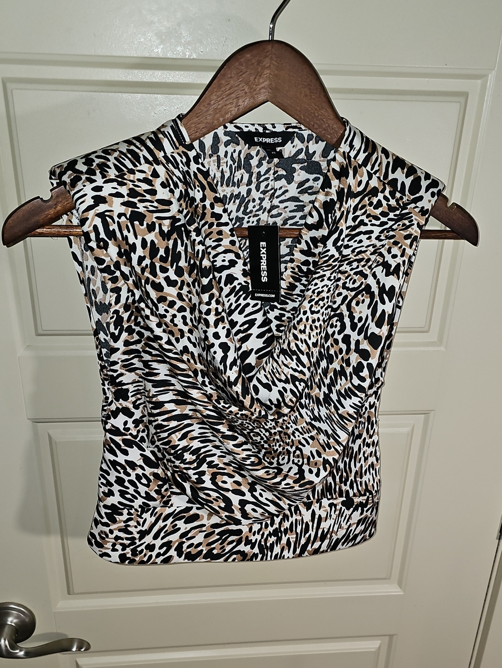 Express Leopard Print Drape Neck Camisole - Black & Tan Size XS. NWT